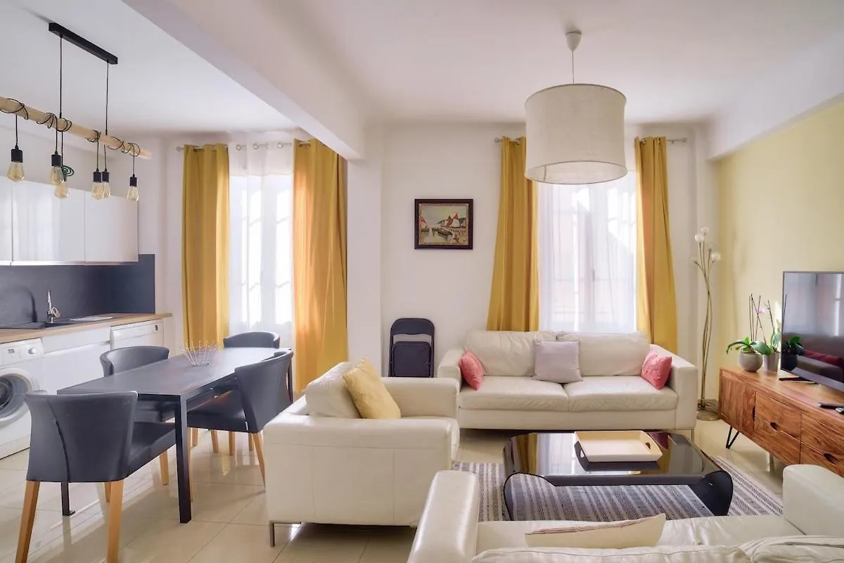 Appartamento Stunning 2Br By The Port 20Min Walk To The Beach Nizza